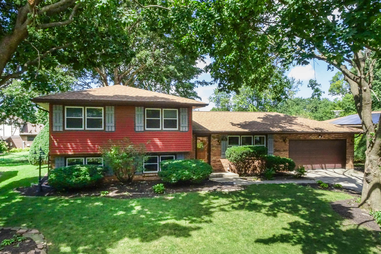 1113 Andover Road Bloomington, IL 61704 - Photo 1 of 42 Gallery Image 1