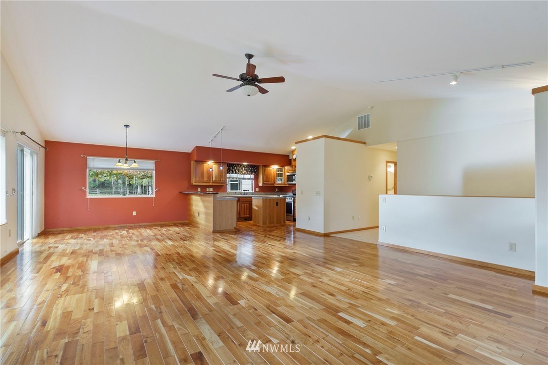 352 Falcon Road Sequim, WA 98382 - Photo 8 of 28 Gallery Image 8