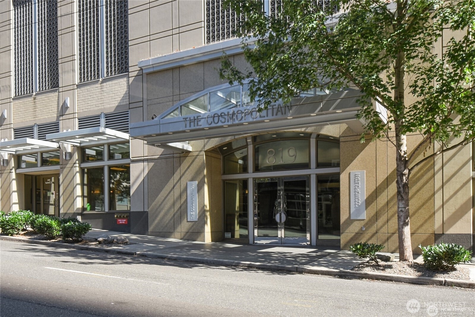 819 Virginia Street, Unit 1101 Seattle, WA 98101 - Photo 2 of 32