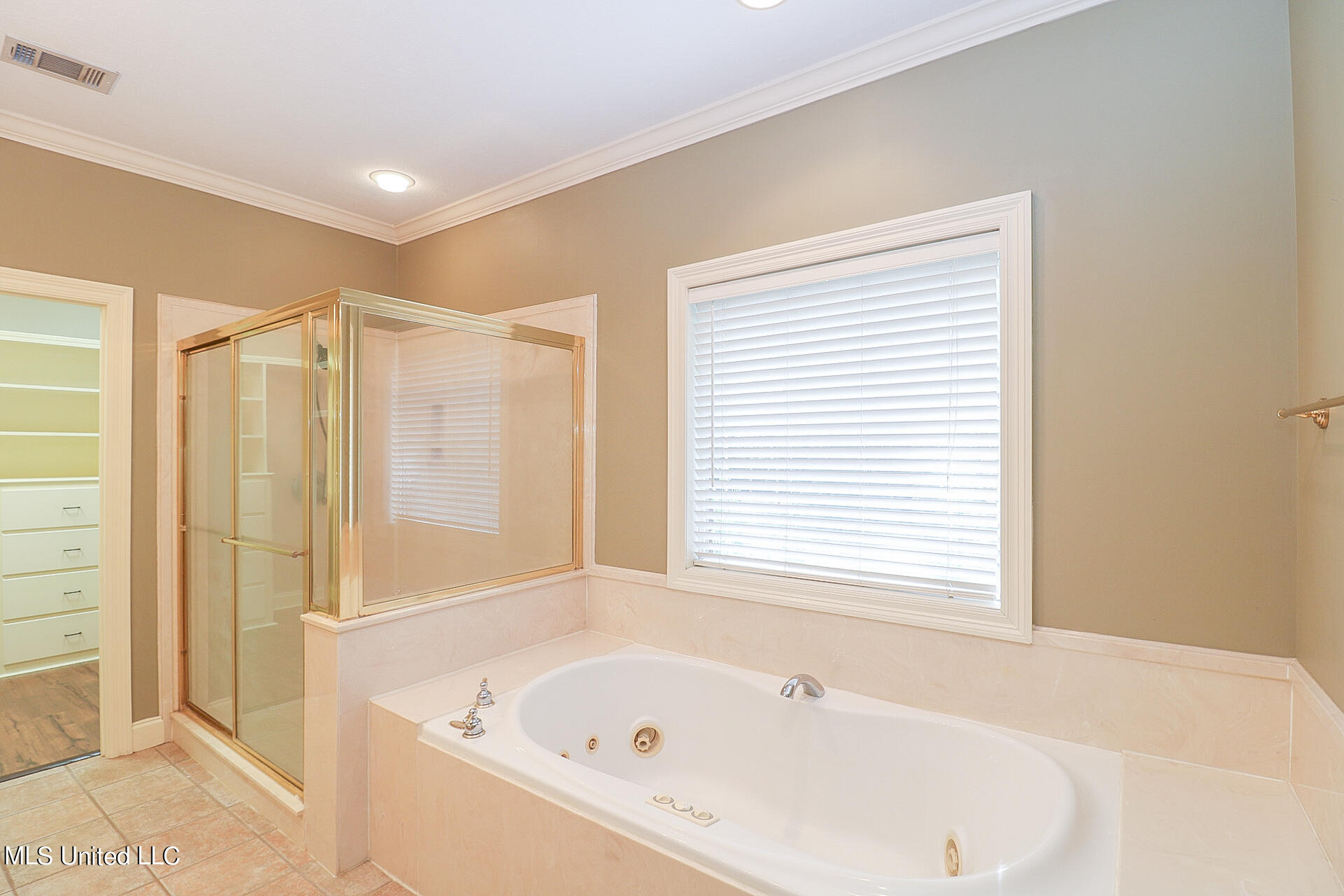 1010 Ridgeside Drive Brandon, MS 39042 - Photo 14 of 25 1010 Ridgeside Dr 20