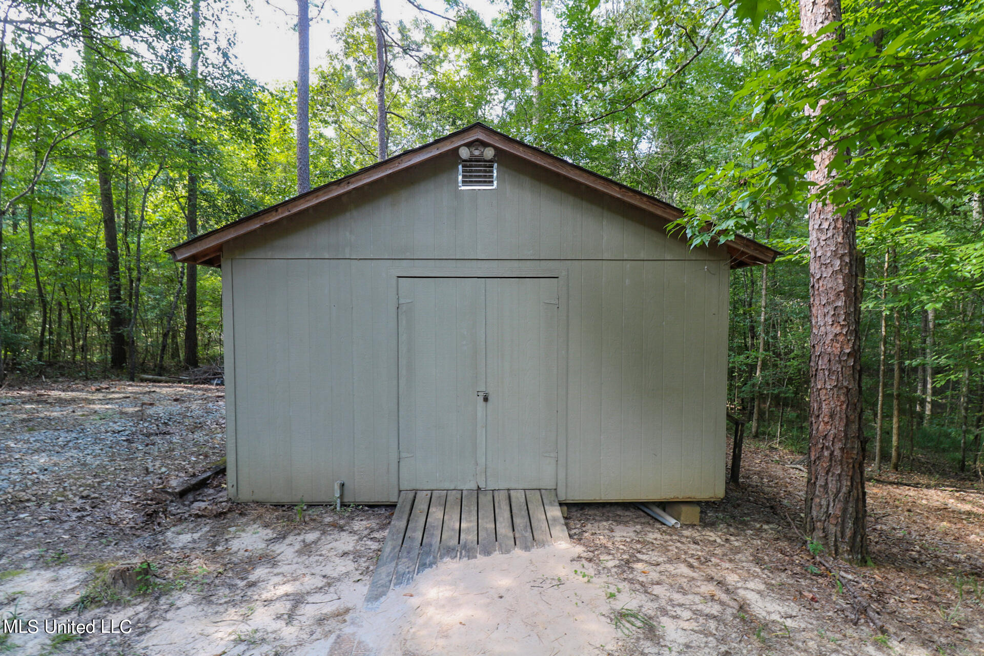 1010 Ridgeside Drive Brandon, MS 39042 - Photo 21 of 25 1010 Ridgeside Dr 37