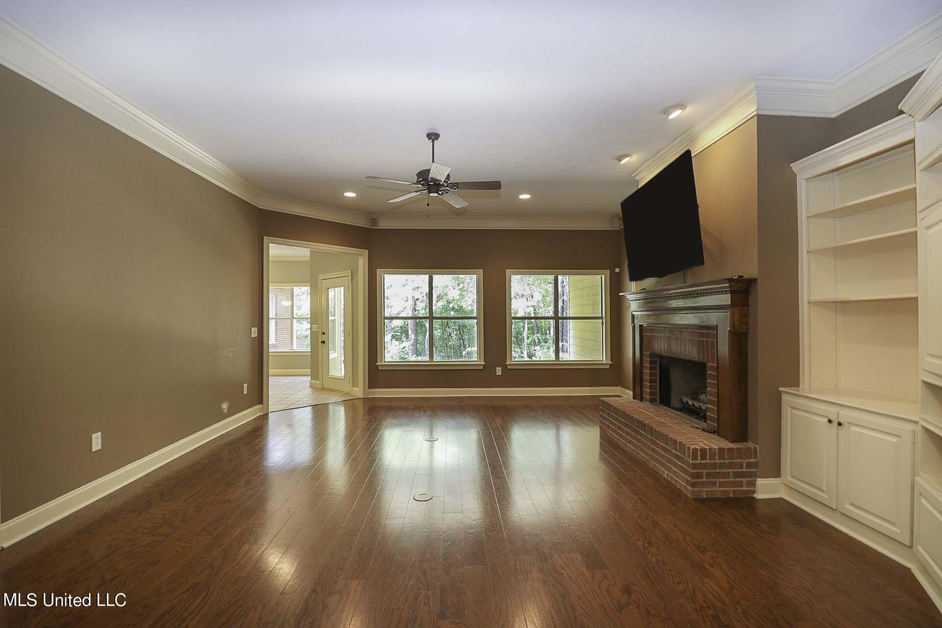 1010 Ridgeside Dr 47