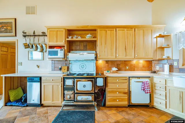 $2,475,000 | 1002 Lane 11 1/2, Powell, WY 82435