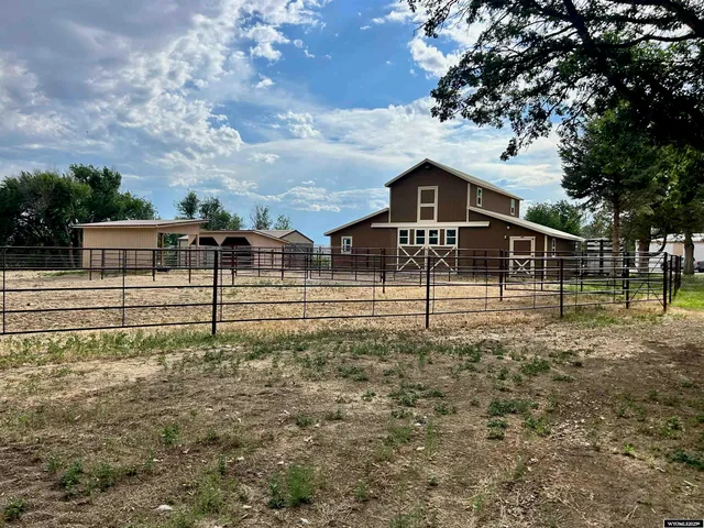 $2,475,000 | 1002 Lane 11 1/2, Powell, WY 82435