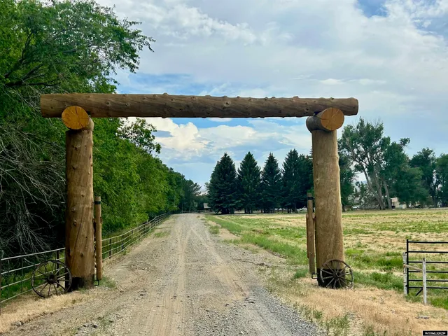 $2,475,000 | 1002 Lane 11 1/2, Powell, WY 82435