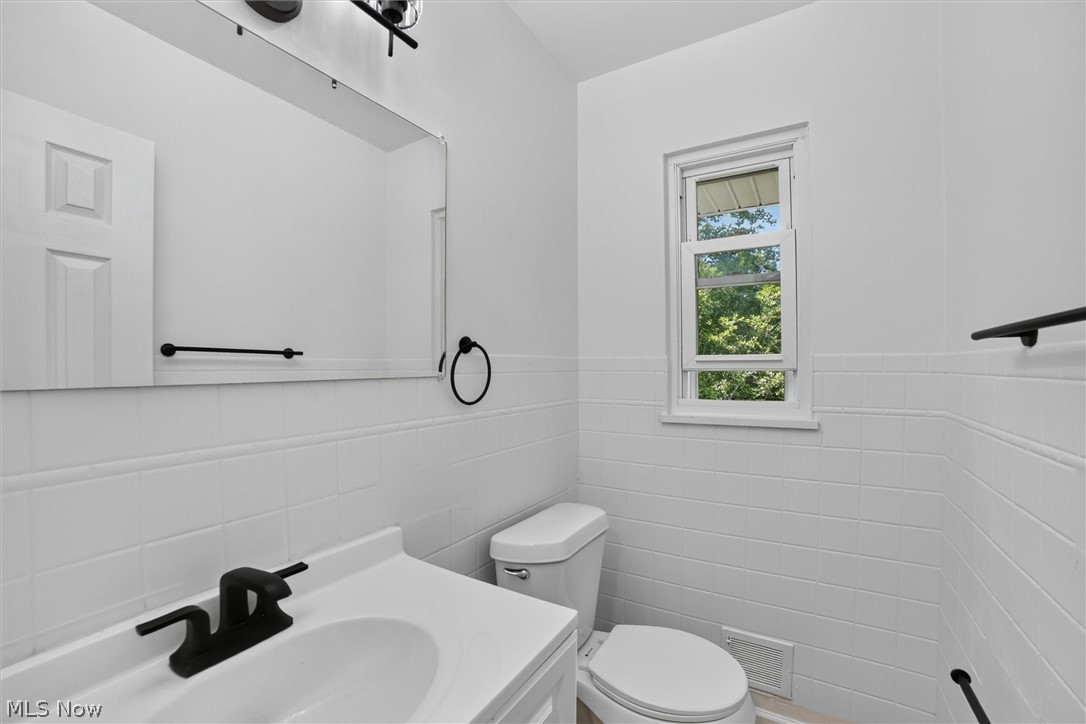 7819 Ridge Road Parma, OH 44129 - Photo 36 of 49 Gallery Image 36