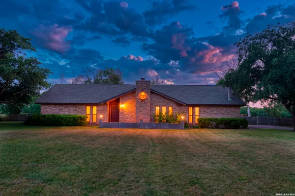 $349,000 | 1016 County Road 373, Uvalde, TX 78801