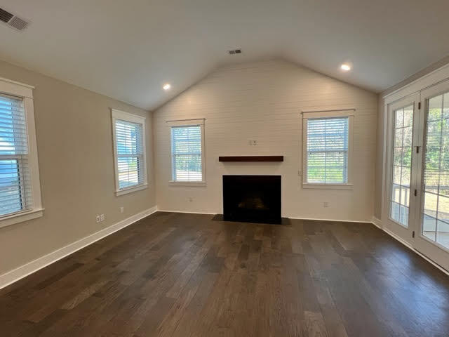 710 Spark Street Mount Pleasant, SC 29464 - Photo 14 of 33 710 Spark-10