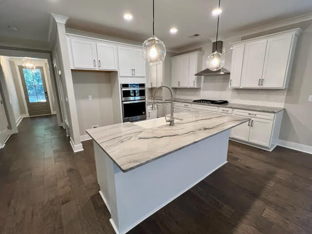 710 Spark Street Mount Pleasant, SC 29464 - Photo 7 of 33 710 Spark-11