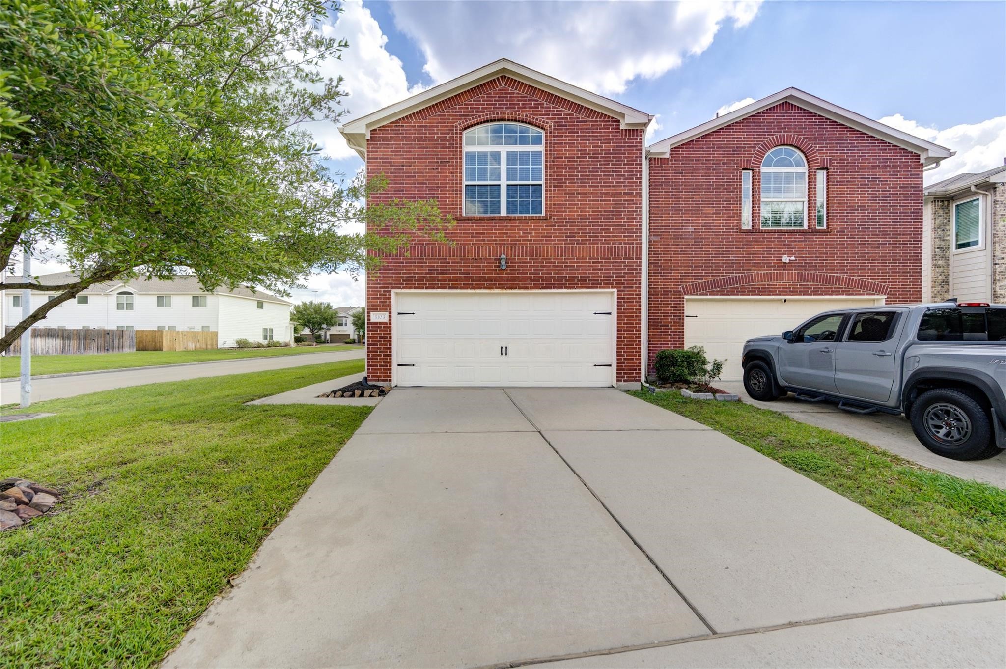 5103 Dartmoor Ridge Trail Houston, TX 77066 - Photo 1 of 47