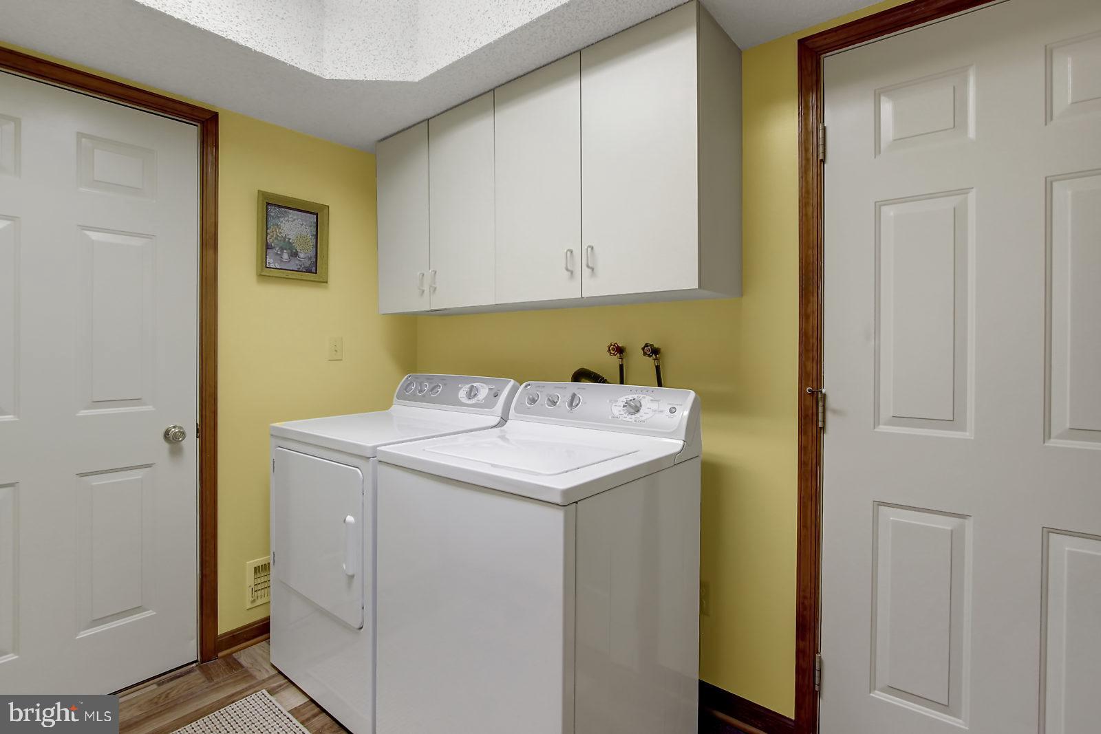 1817 Roberts Valley Road Harrisburg, PA 17110 - Photo 14 of 35 Laundry
