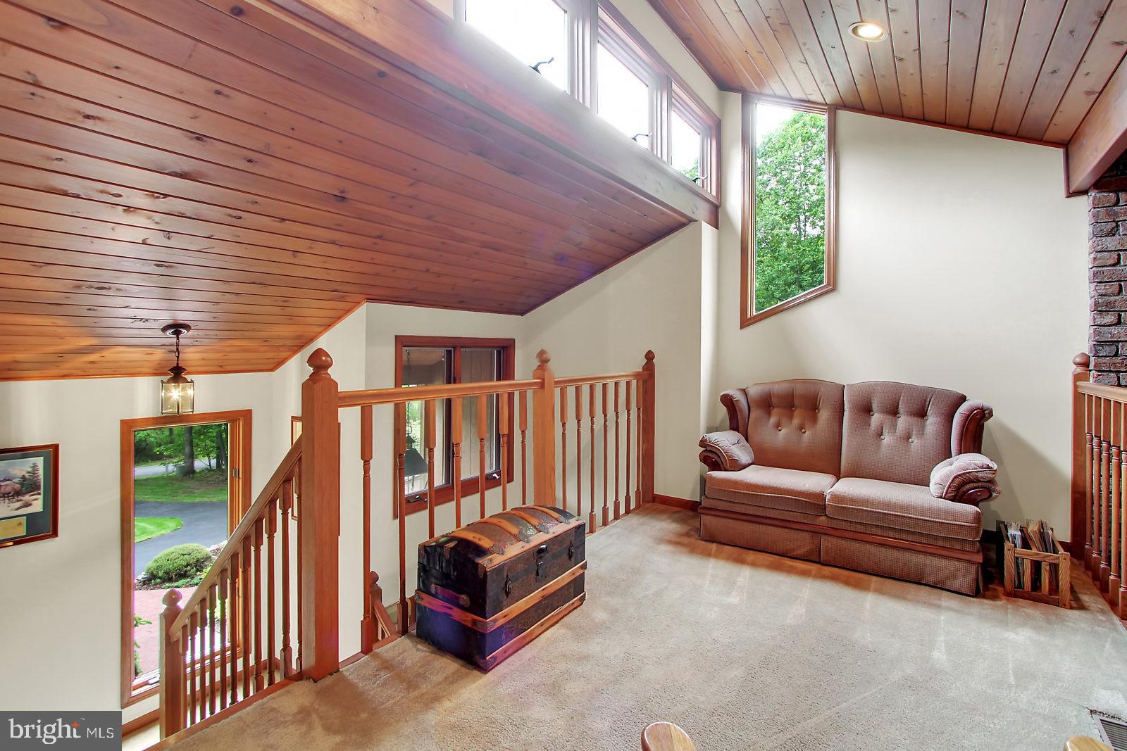 1817 Roberts Valley Road Harrisburg, PA 17110 - Photo 20 of 35 Loft