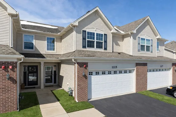 $325,000 | 1115 Goldfinch Avenue, Yorkville, IL 60560