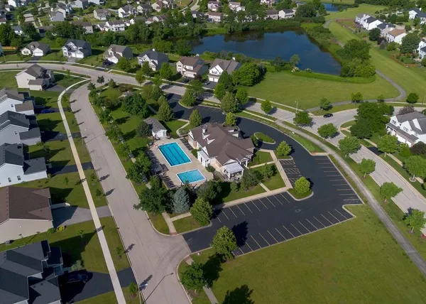 $325,000 | 1115 Goldfinch Avenue, Yorkville, IL 60560