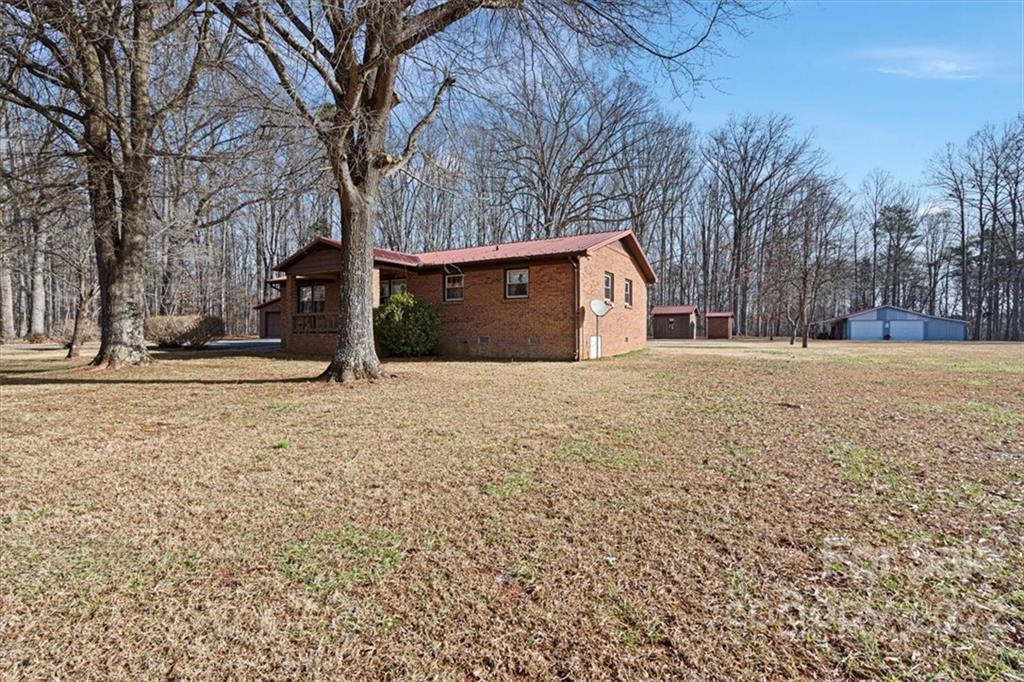 425 Sisk-Carter Road Rockwell, NC 28138 - Photo 4 of 31 Gallery Image 4