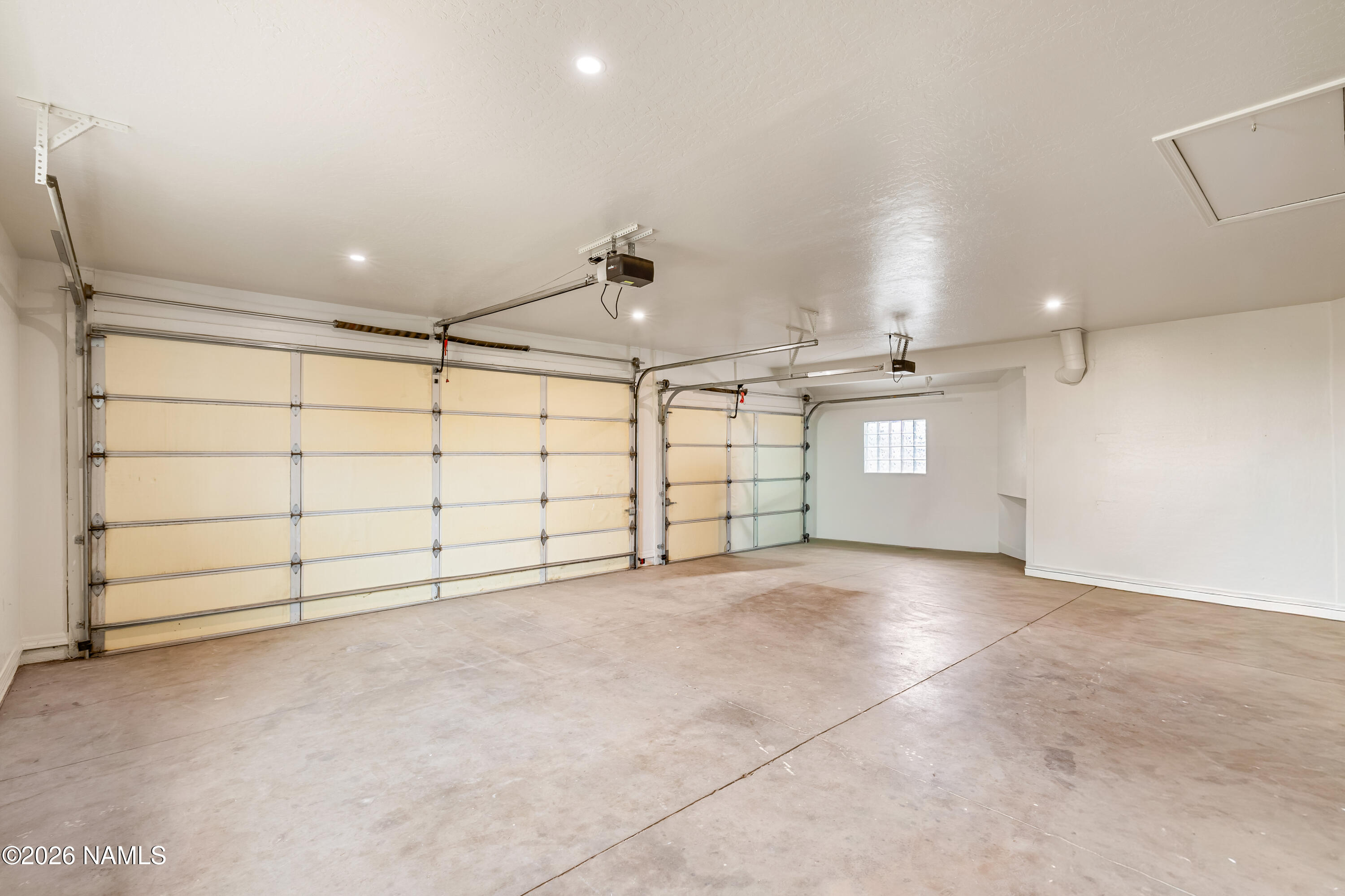 8205 North Reata Road Flagstaff, AZ 86004 - Photo 22 of 45 Garage