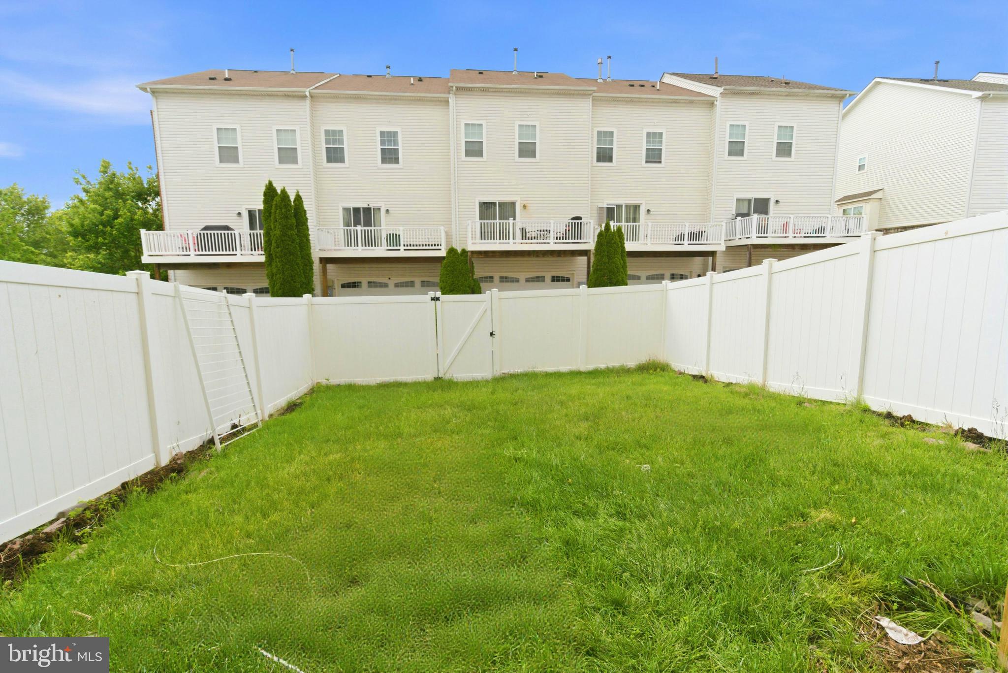 22693 Flowing Spring Square Brambleton, VA 20148 - Photo 5 of 5 Rear View#2