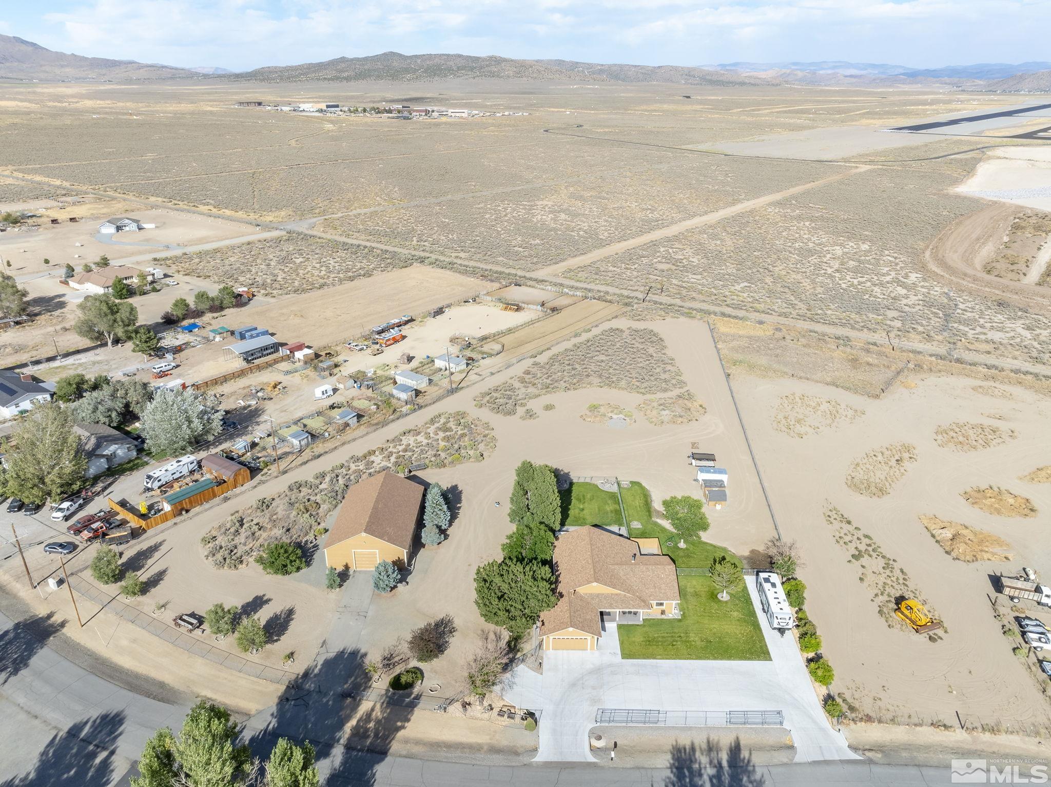 10890 Osage Road Reno, NV 89508 - Photo 33 of 40 a view of an ocean and beach