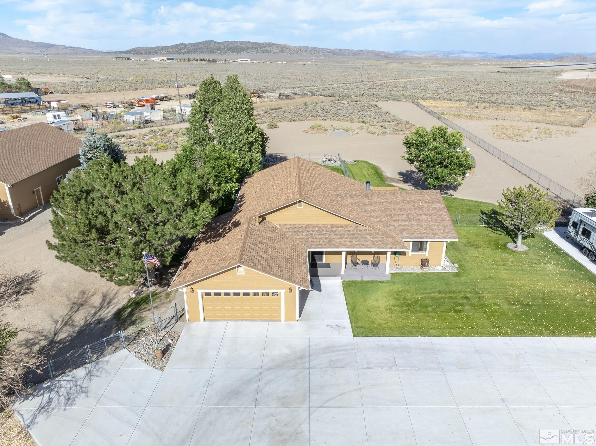 10890 Osage Road Reno, NV 89508 - Photo 34 of 40 a view of an ocean with a city view