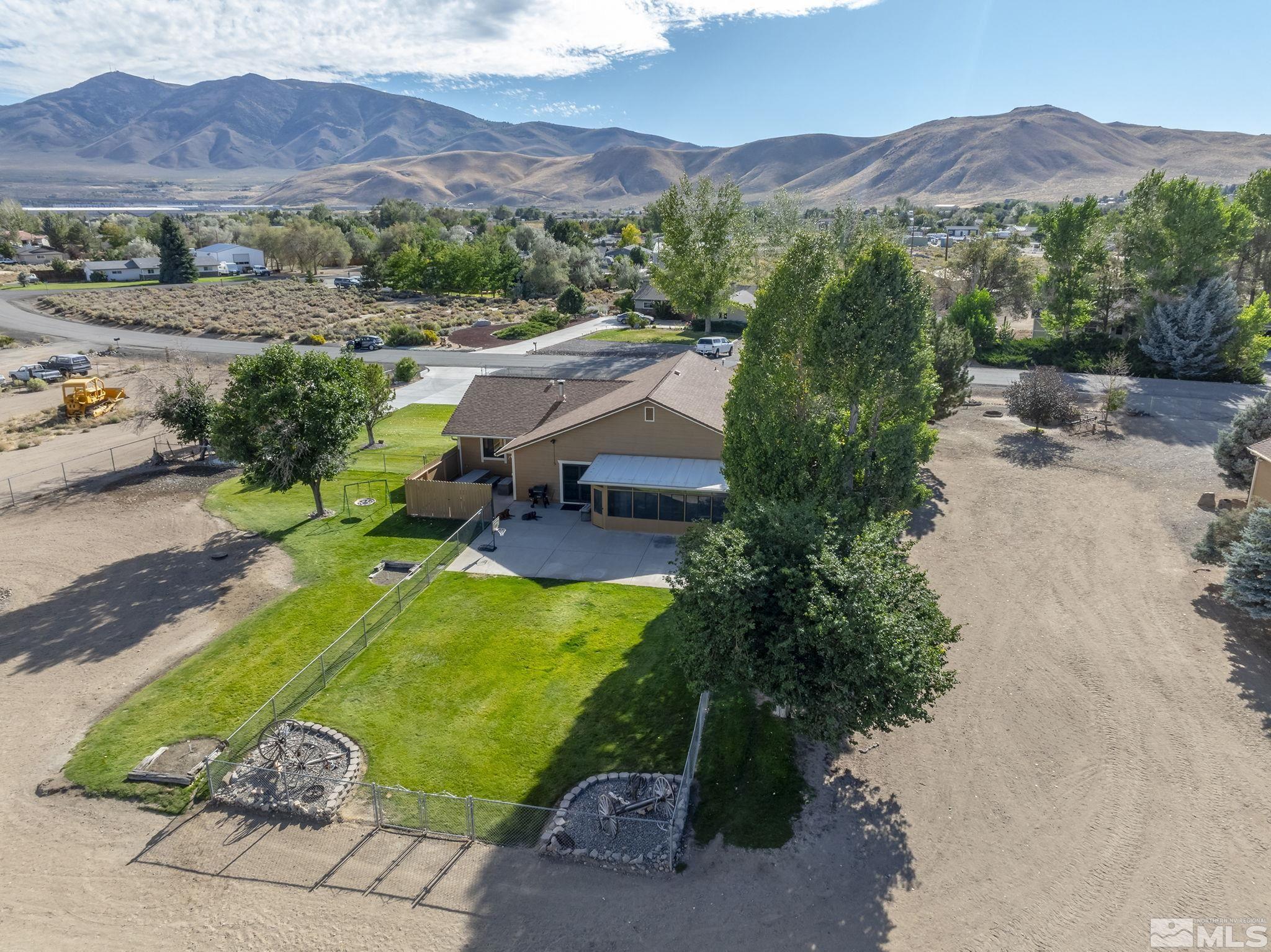 10890 Osage Road Reno, NV 89508 - Photo 38 of 40 an aerial view of a house with a garden
