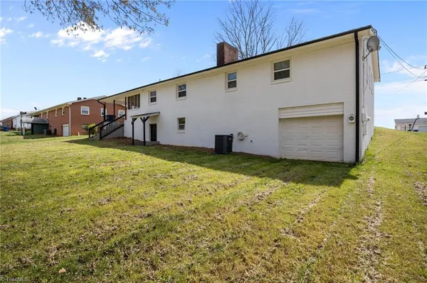 $286,900 | 735 Hallmark Drive, Rural Hall, NC 27045