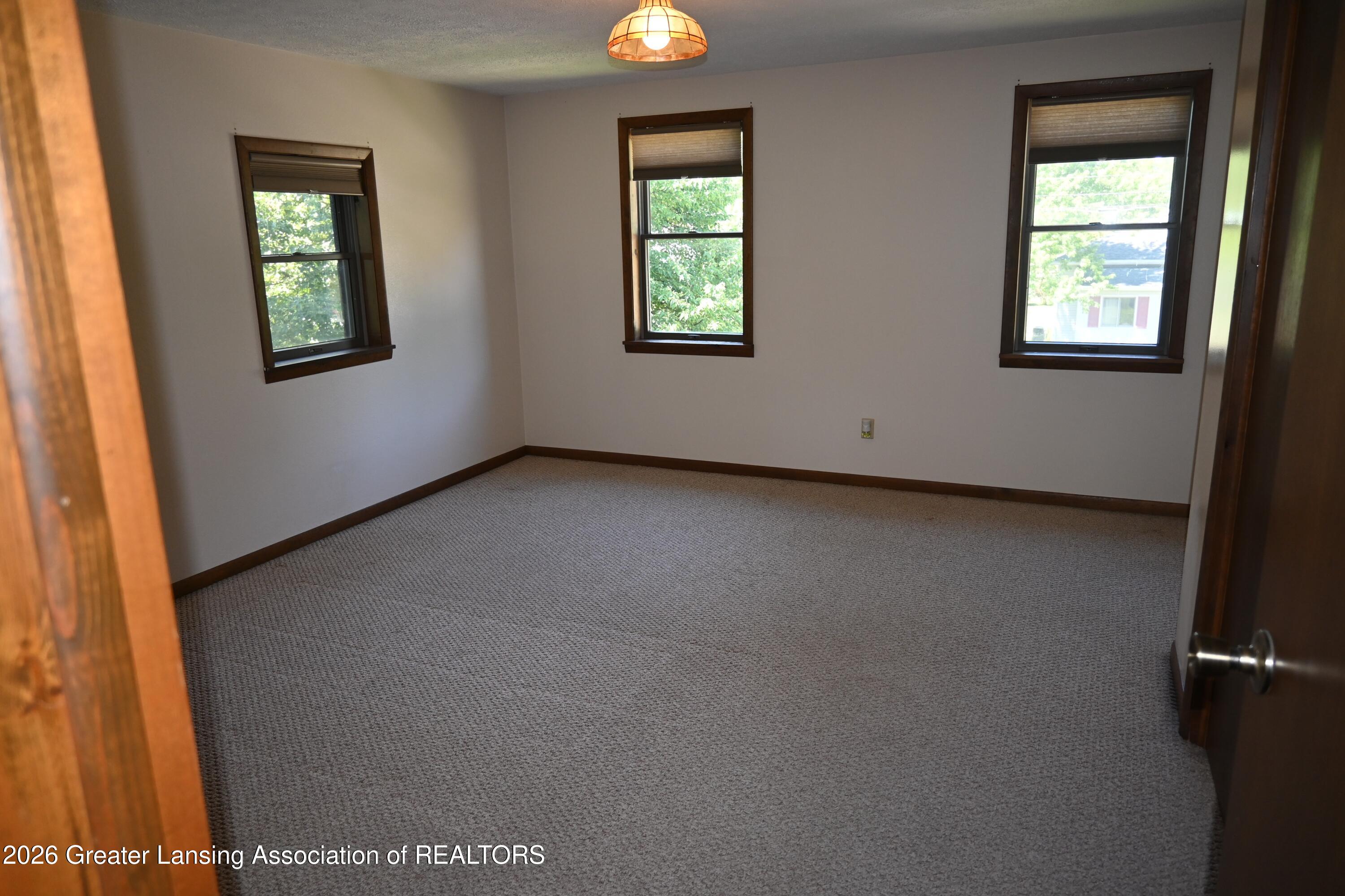 228 Union Street Grand Ledge, MI 48837 - Photo 23 of 35 IMG_0147
