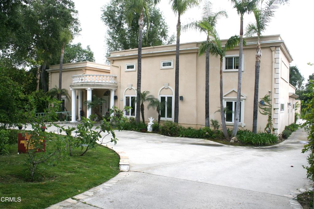 500 Georgian Road La Canada Flintridge, CA 91011 - Photo 3 of 15 IMG_5298