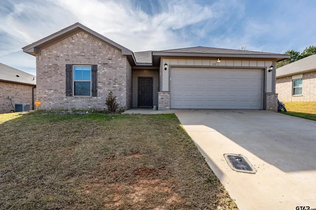 $229,000 | 112 Summit Cove, Jacksonville, TX 75766