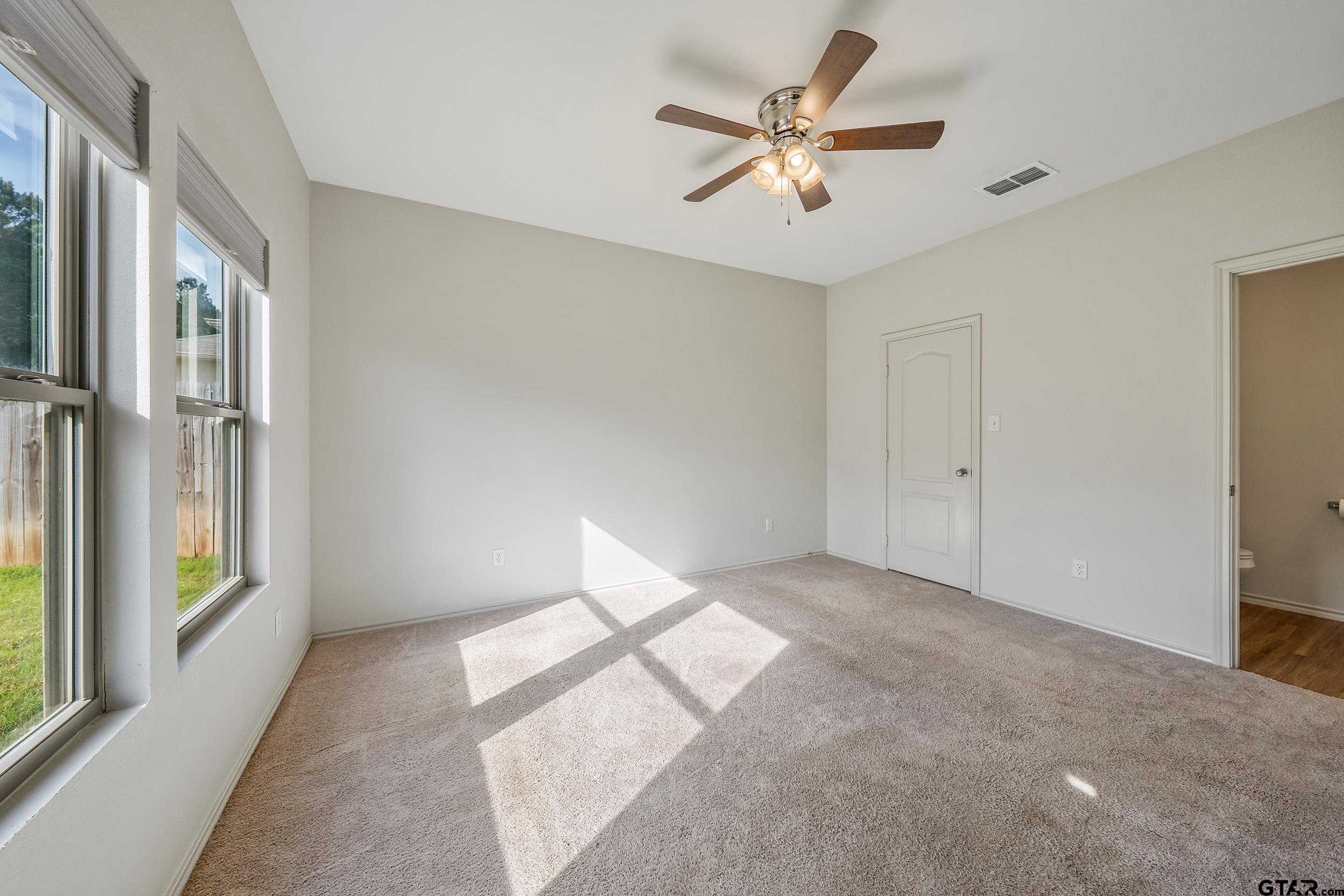 112 Summit Cove Jacksonville, TX 75766 - Photo 9 of 24