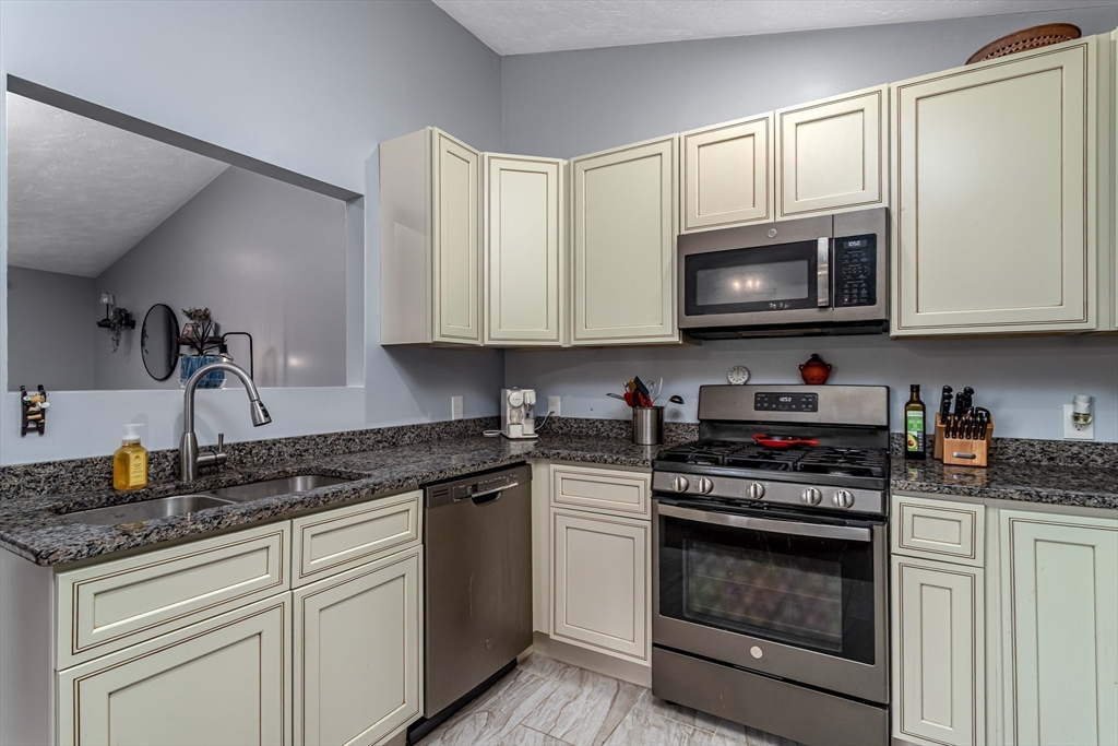 65 West Monomonac Road Winchendon, MA 01475 - Photo 6 of 35 Gallery Image 6