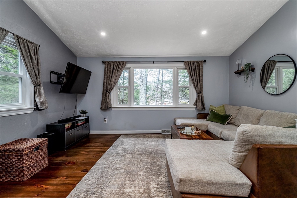 65 West Monomonac Road Winchendon, MA 01475 - Photo 8 of 35 Gallery Image 8