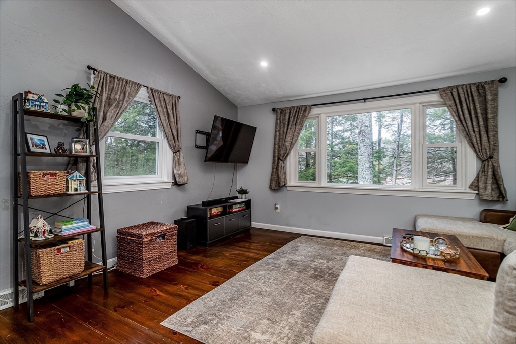65 West Monomonac Road Winchendon, MA 01475 - Photo 10 of 35 Gallery Image 10