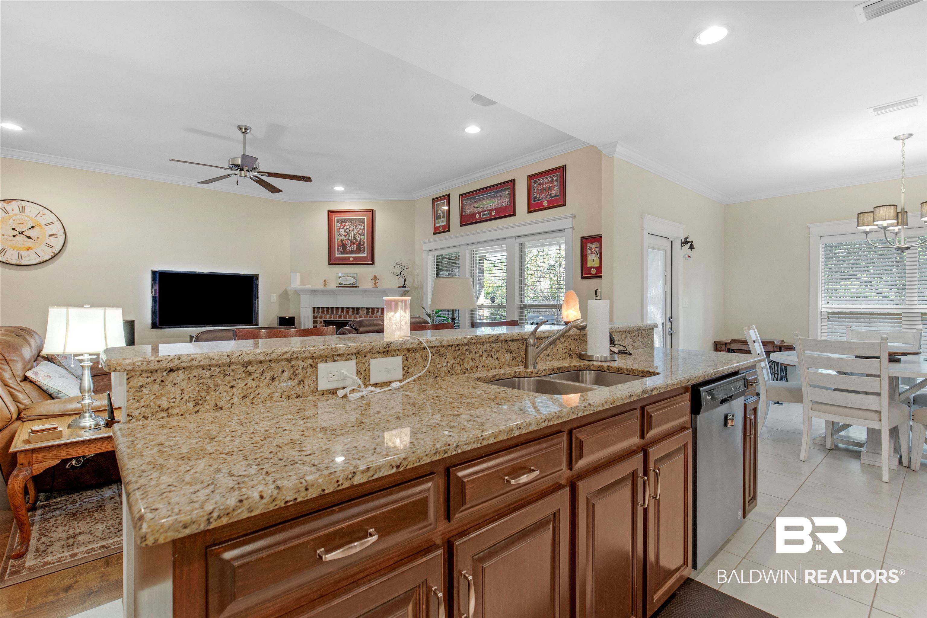 8693 Rosedown Lane Daphne, AL 36526 - Photo 8 of 27 Kitchen