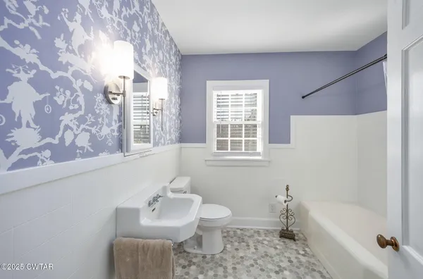 $300,000 | 1491 Lambuth Boulevard, Jackson, TN 38301