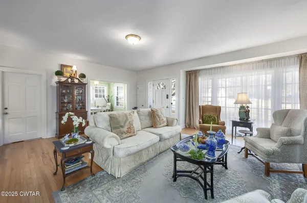 $300,000 | 1491 Lambuth Boulevard, Jackson, TN 38301