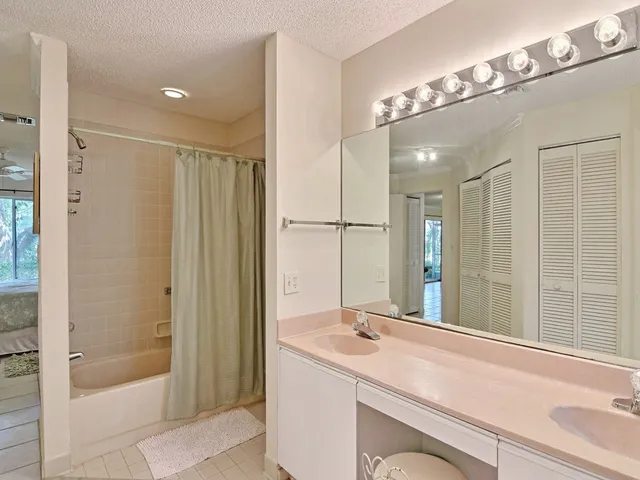 $6,000 | 1315 Winding Oaks Circle East, Unit 902, Vero Beach, FL 32963