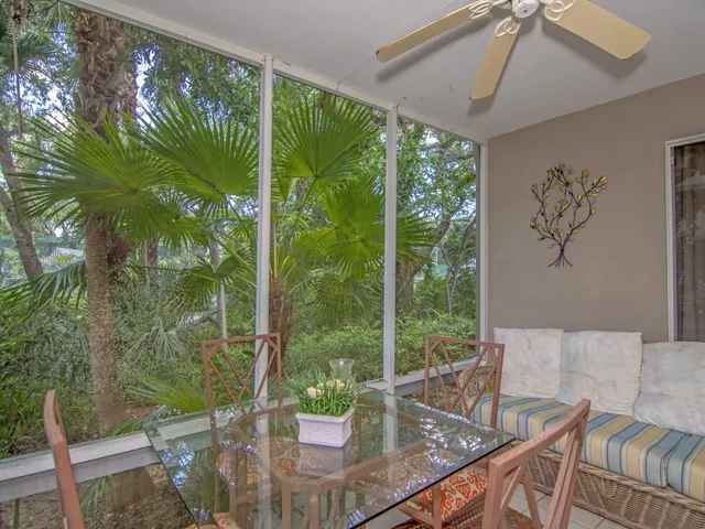 $6,000 | 1315 Winding Oaks Circle East, Unit 902, Vero Beach, FL 32963