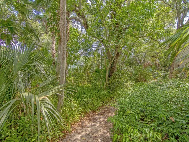 $6,000 | 1315 Winding Oaks Circle East, Unit 902, Vero Beach, FL 32963