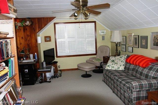 981 Hawthorne Road Grosse Pointe, MI 48236 - Photo 10 of 18 IMG_0665.JPG