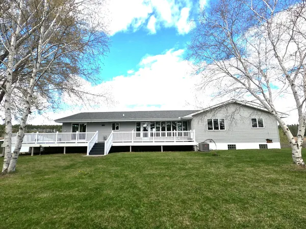 $749,900 | 2261 Highway 35, Somerset, WI 54025