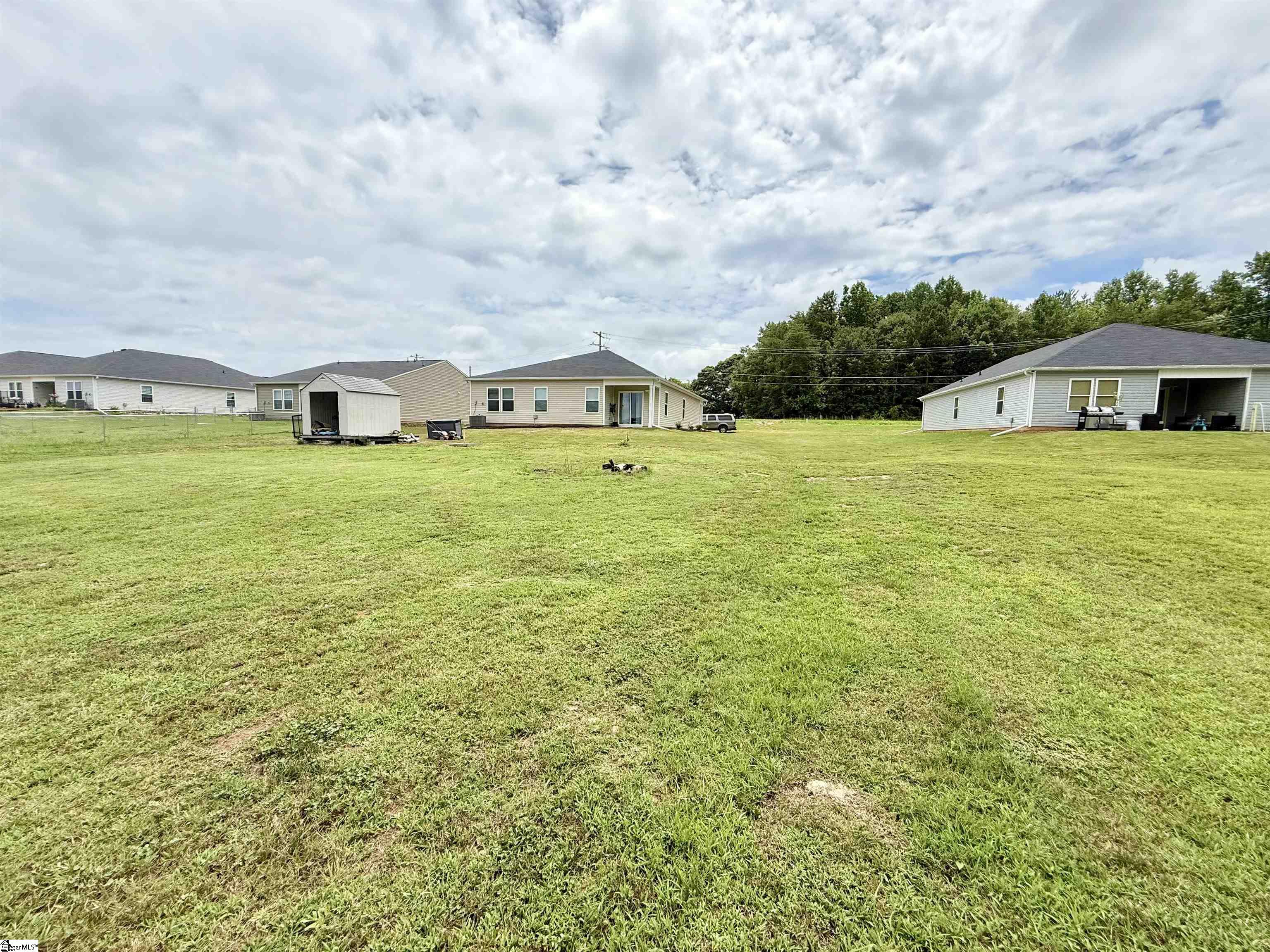 335 Ellis Ferry Road Gaffney, SC 29341 - Photo 4 of 25