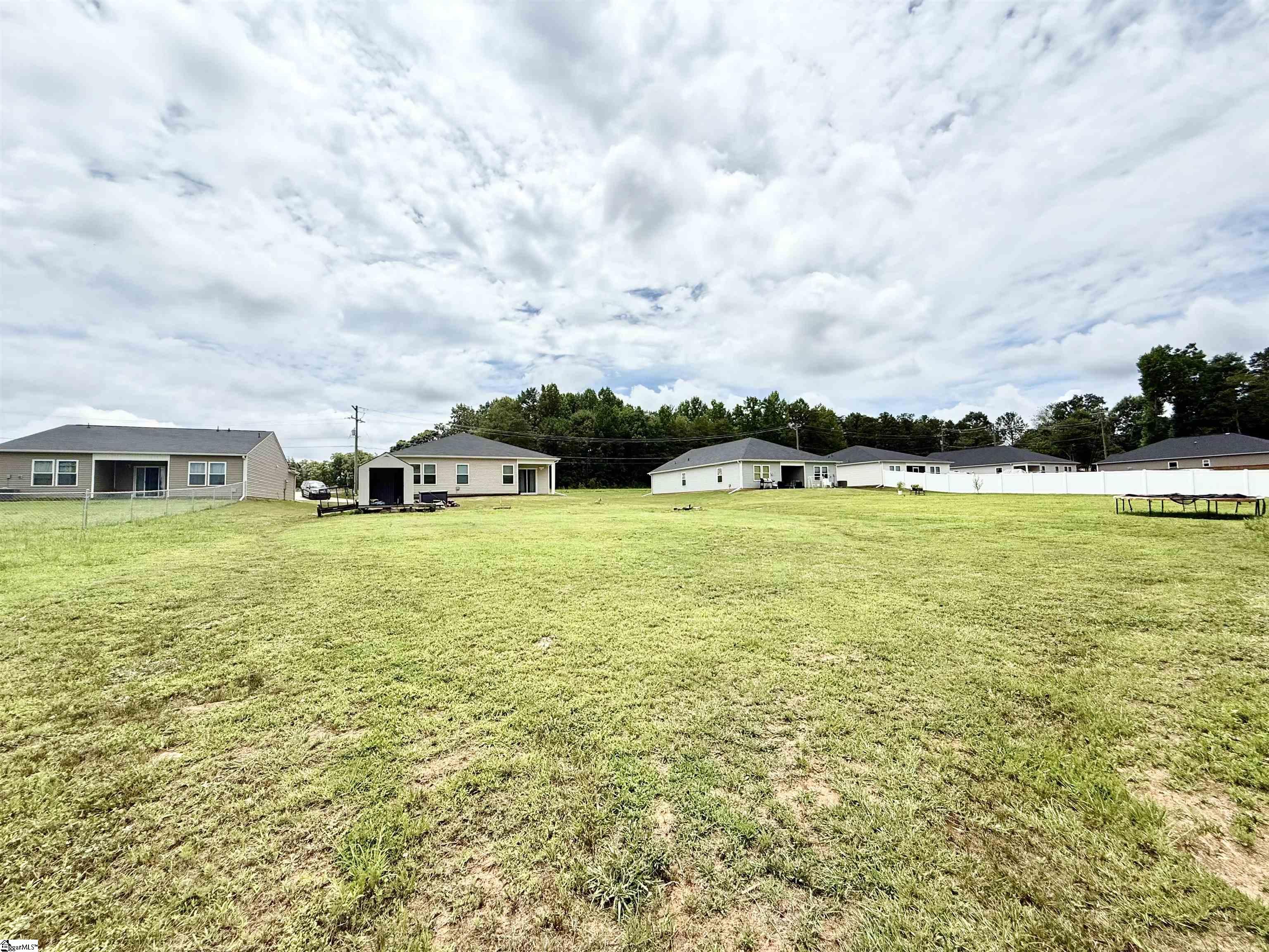 335 Ellis Ferry Road Gaffney, SC 29341 - Photo 5 of 25