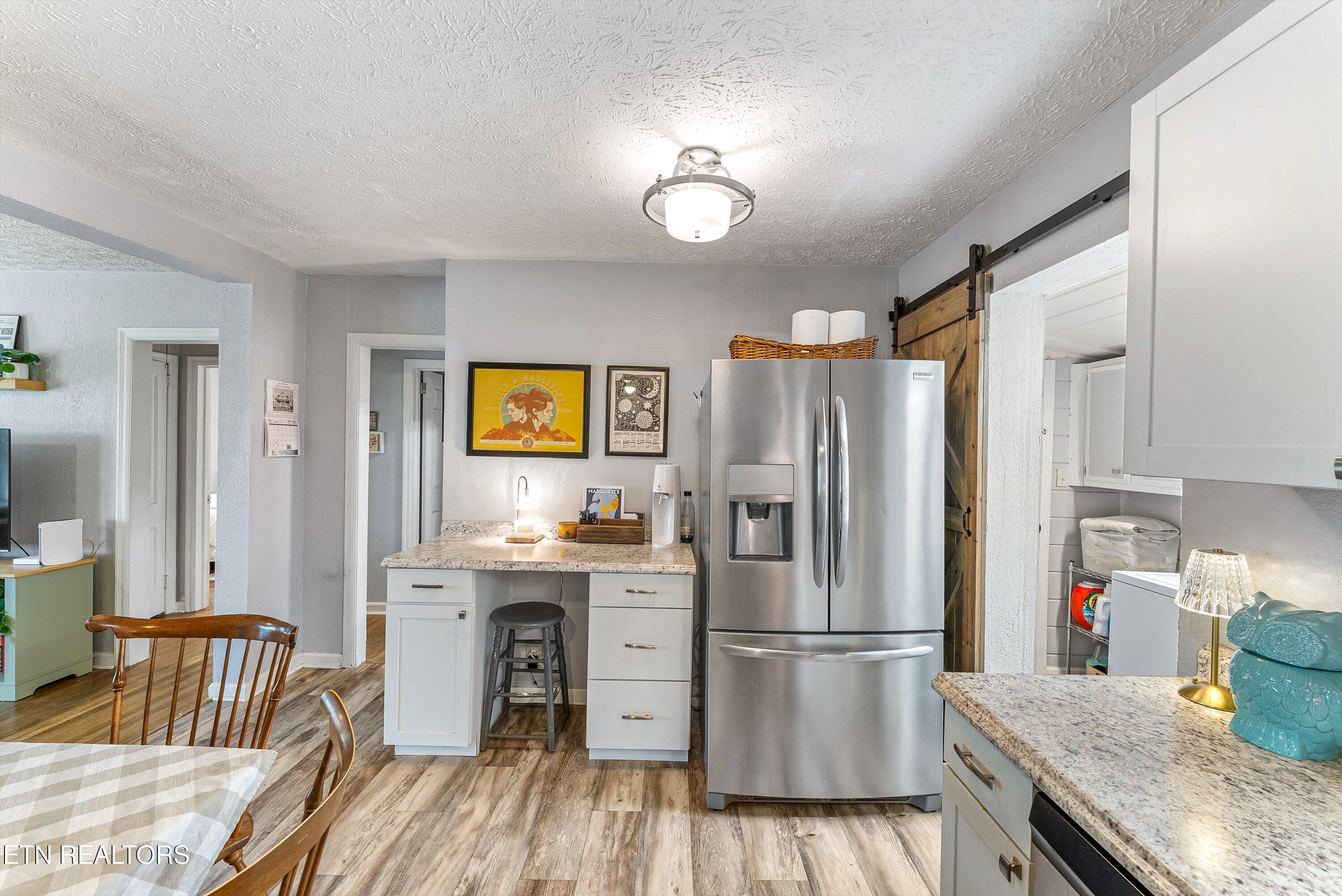 4321 High School Road Knoxville, TN 37912 - Photo 18 of 39 19-Kitchen A7