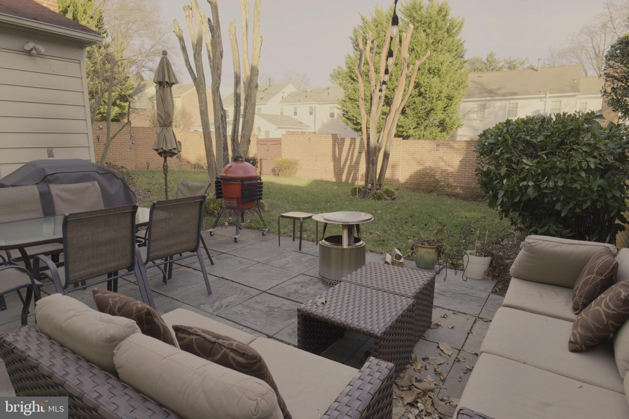 10277 Gainsborough Road Potomac, MD 20854 - Photo 12 of 31 Patio