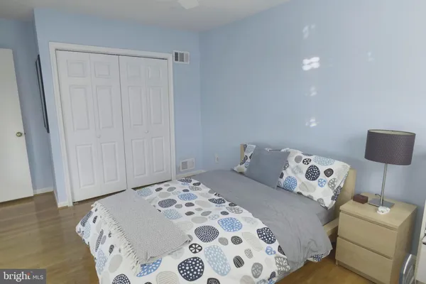 $4,800 | 10277 Gainsborough Road, Potomac, MD 20854