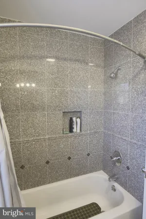 $4,800 | 10277 Gainsborough Road, Potomac, MD 20854