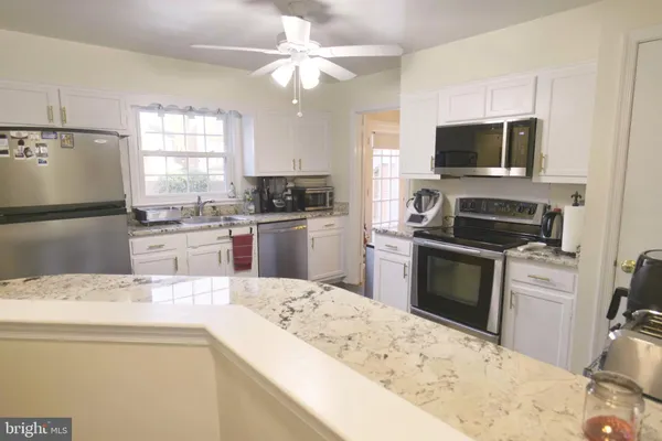 $4,800 | 10277 Gainsborough Road, Potomac, MD 20854