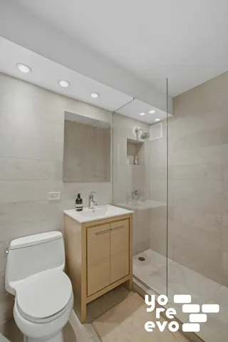 $750,000 | 142 East 16th Street, Unit 8C | Gramercy