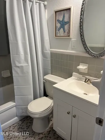 $1,500 | 2501 Havard Road, Ocean Springs, MS 39564