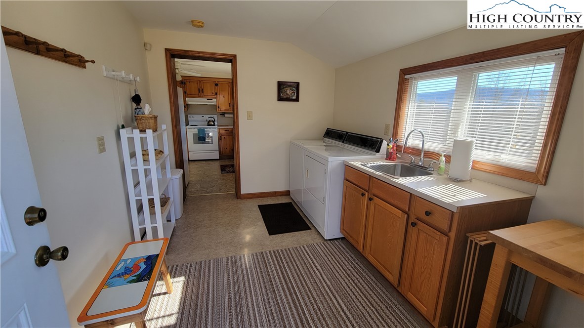 281 Andrews Ridge Road Sparta, NC 28675 - Photo 17 of 36 Gallery Image 17